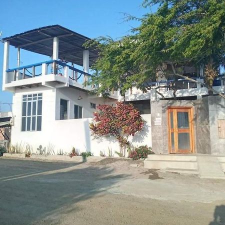 Hospedaje Algarrobo 马查利亚 外观 照片