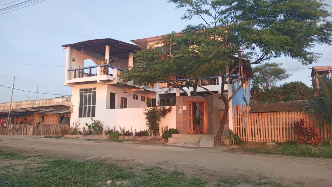 Hospedaje Algarrobo 马查利亚 外观 照片